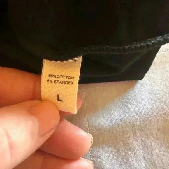 Large black caged bralette.NWOT. Non adj straps . Super cute! - Picture 5 of 11